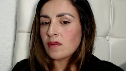 Snapshot of frida__x chatting on May 2026 05:13:01 AM Frida online show from May 2026 05:13:01 AM
