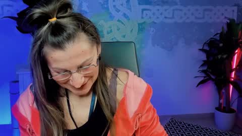 Snapshot of fridatander chatting on January 2025 12:11:02 PM Frida Tander online show from January 2025 12:11:02 PM