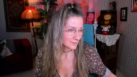 Snapshot of fridatander chatting on February 2025 12:03:02 PM Frida Tander online show from February 2025 12:03:02 PM
