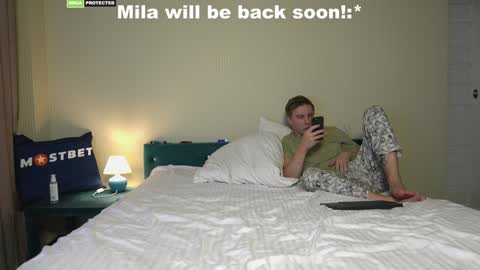 Snapshot of friendsurdreams chatting on December 2024 12:23:02 PM friendsurdreams online show from December 2024 12:23:02 PM