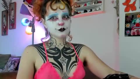 Snapshot of friskyflowers chatting on June 2026 12:32:02 AM cherry online show from June 2026 12:32:02 AM