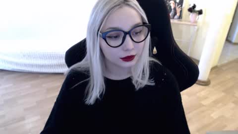 Lilith online show from February 2025 07:35:01 AM