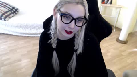 Lilith online show from February 2025 12:48:02 PM