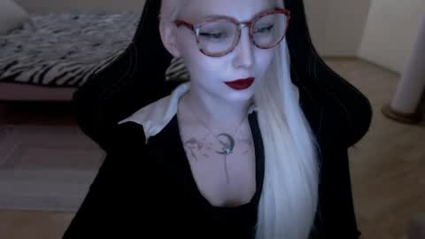 Lilith online show from May 2026 06:31:02 PM