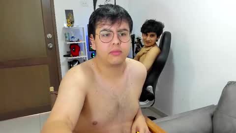 uwu online show from December 2025 09:33:01 PM