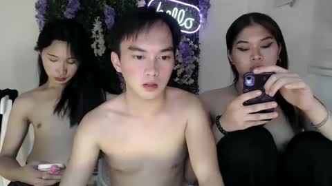 Snapshot of fuckboy_zachxx chatting on February 2025 01:37:01 PM online show from February 2025 01:37:01 PM