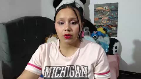 Mia and Gary  online show from December 2024 03:19:01 AM