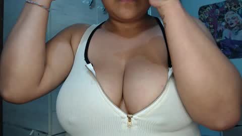 Mia and Gary  online show from December 2025 02:28:01 AM