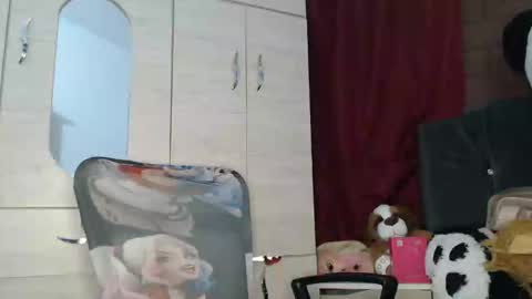 Mia and Gary  online show from March 2026 01:24:02 AM