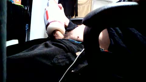 Snapshot of fuckmeallday1975 chatting on May 2026 02:40:02 AM fuckmeallday1975 online show from May 2026 02:40:02 AM
