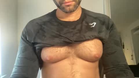 Snapshot of fuckyeahcoach chatting on September 2025 11:45:02 AM Muscle Bear Jock in Training online show from September 2025 11:45:02 AM