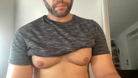 Snapshot of fuckyeahcoach chatting on September 2025 02:20:01 PM Muscle Bear Jock in Training online show from September 2025 02:20:01 PM