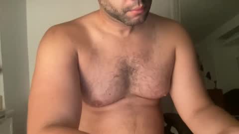 Snapshot of fuckyeahcoach chatting on October 2025 06:23:02 AM Muscle Bear Jock in Training online show from October 2025 06:23:02 AM