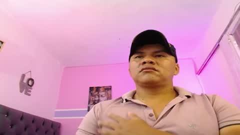 Snapshot of fuego_moro chatting on June 2026 06:22:02 PM FUEGO MORO online show from June 2026 06:22:02 PM
