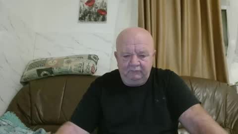 fullballs6 online show from December 2025 03:01:01 AM