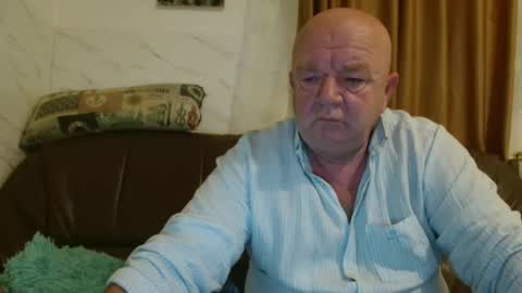 fullballs6 online show from December 2025 03:03:01 AM