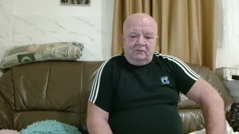 fullballs6 online show from February 2026 03:24:02 AM