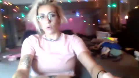 Deeztitties online show from October 2025 02:57:02 AM