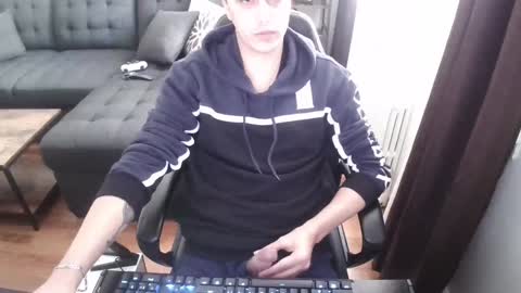 Snapshot of fululandready chatting on December 2024 03:25:02 PM fullandready online show from December 2024 03:25:02 PM