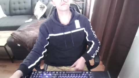 Snapshot of fululandready chatting on December 2024 04:01:02 PM fullandready online show from December 2024 04:01:02 PM