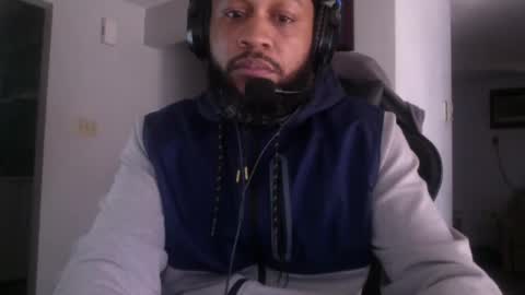 Snapshot of fundreams100 chatting on September 2025 07:30:02 PM FunDreams online show from September 2025 07:30:02 PM