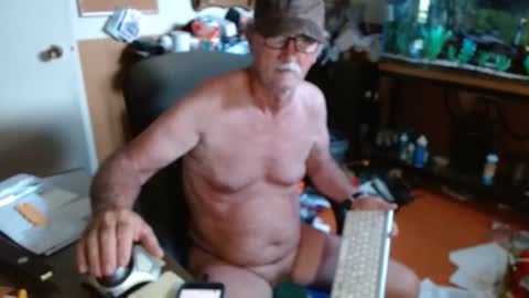 Snapshot of funmike2000 chatting on June 2026 06:11:01 PM mike online show from June 2026 06:11:01 PM