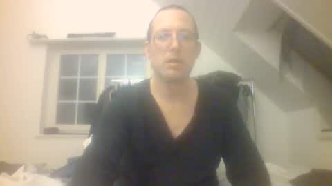 Snapshot of funneltunnel chatting on April 2026 05:54:01 PM funneltunnel online show from April 2026 05:54:01 PM