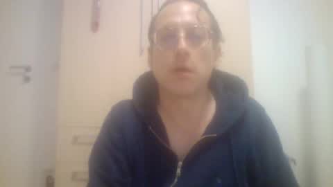 Snapshot of funneltunnel chatting on April 2026 10:41:02 AM funneltunnel online show from April 2026 10:41:02 AM