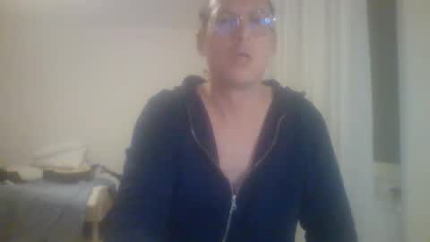 Snapshot of funneltunnel chatting on April 2026 06:21:01 PM funneltunnel online show from April 2026 06:21:01 PM