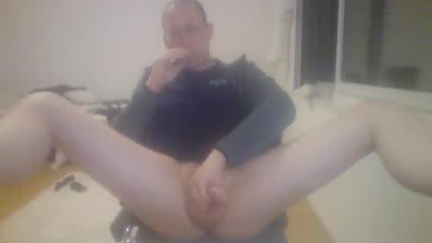 Snapshot of funneltunnel chatting on April 2026 06:53:02 PM funneltunnel online show from April 2026 06:53:02 PM