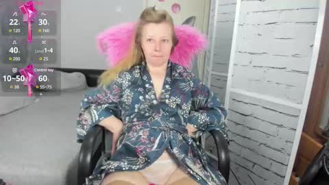 Snapshot of funny_bunny4 chatting on February 2025 07:58:02 PM funny_bunny4 online show from February 2025 07:58:02 PM