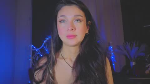 Tiffany online show from March 2026 10:05:01 PM