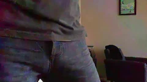 Snapshot of funslimguy chatting on January 2025 03:35:02 PM Funslimguy online show from January 2025 03:35:02 PM