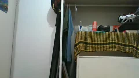 Snapshot of funslimguy chatting on September 2025 03:43:01 AM Funslimguy online show from September 2025 03:43:01 AM