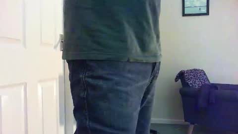 Snapshot of funslimguy chatting on February 2026 05:28:02 PM Funslimguy online show from February 2026 05:28:02 PM