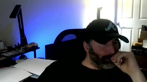 fuzz69_ online show from December 2025 09:01:02 PM