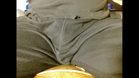 Snapshot of fuzzyblues chatting on December 2024 08:50:01 PM Fuzzy Blues online show from December 2024 08:50:01 PM