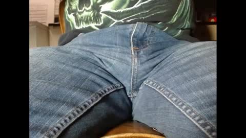 Snapshot of fuzzyblues chatting on January 2025 01:37:02 AM Fuzzy Blues online show from January 2025 01:37:02 AM