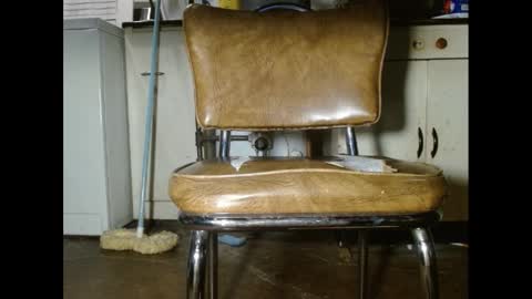 Snapshot of fuzzyblues chatting on January 2025 08:58:02 PM Fuzzy Blues online show from January 2025 08:58:02 PM