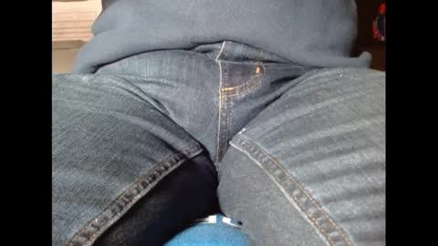 Snapshot of fuzzyblues chatting on February 2025 12:49:01 AM Fuzzy Blues online show from February 2025 12:49:01 AM