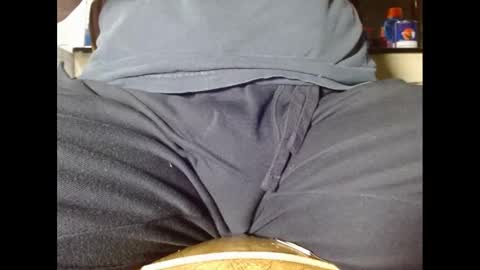 Snapshot of fuzzyblues chatting on February 2025 12:04:01 AM Fuzzy Blues online show from February 2025 12:04:01 AM