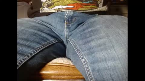 Snapshot of fuzzyblues chatting on March 2025 03:56:01 PM Fuzzy Blues online show from March 2025 03:56:01 PM