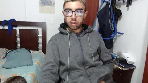 Snapshot of fvckhorneyguy chatting on February 2026 09:53:01 AM andrew online show from February 2026 09:53:01 AM