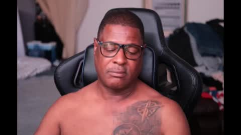 Snapshot of fyrecontrol chatting on October 2025 03:12:02 AM seldom seen online show from October 2025 03:12:02 AM