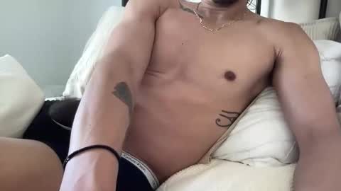 Snapshot of g00ndaddy chatting on April 2026 01:25:02 PM G00NDaddy online show from April 2026 01:25:02 PM