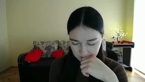 Snapshot of gabby_di chatting on April 2026 08:51:01 AM Jaklin online show from April 2026 08:51:01 AM