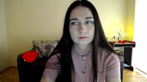 Snapshot of gabby_di chatting on July 2026 09:16:02 AM Jaklin online show from July 2026 09:16:02 AM