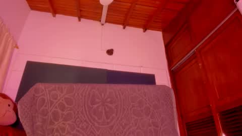 G A B R I E L A   online show from January 2026 12:05:01 AM