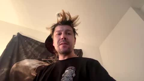 yeeah online show from December 2024 06:32:02 AM