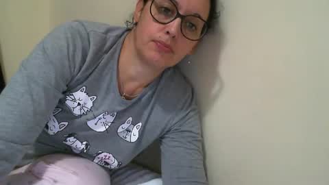Snapshot of gabibrasil chatting on May 2026 01:22:02 AM gaby layla online show from May 2026 01:22:02 AM